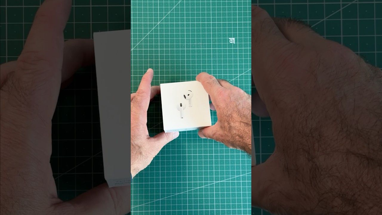 AirPods 4 kutusundan çıkıyor! #shorts #apple