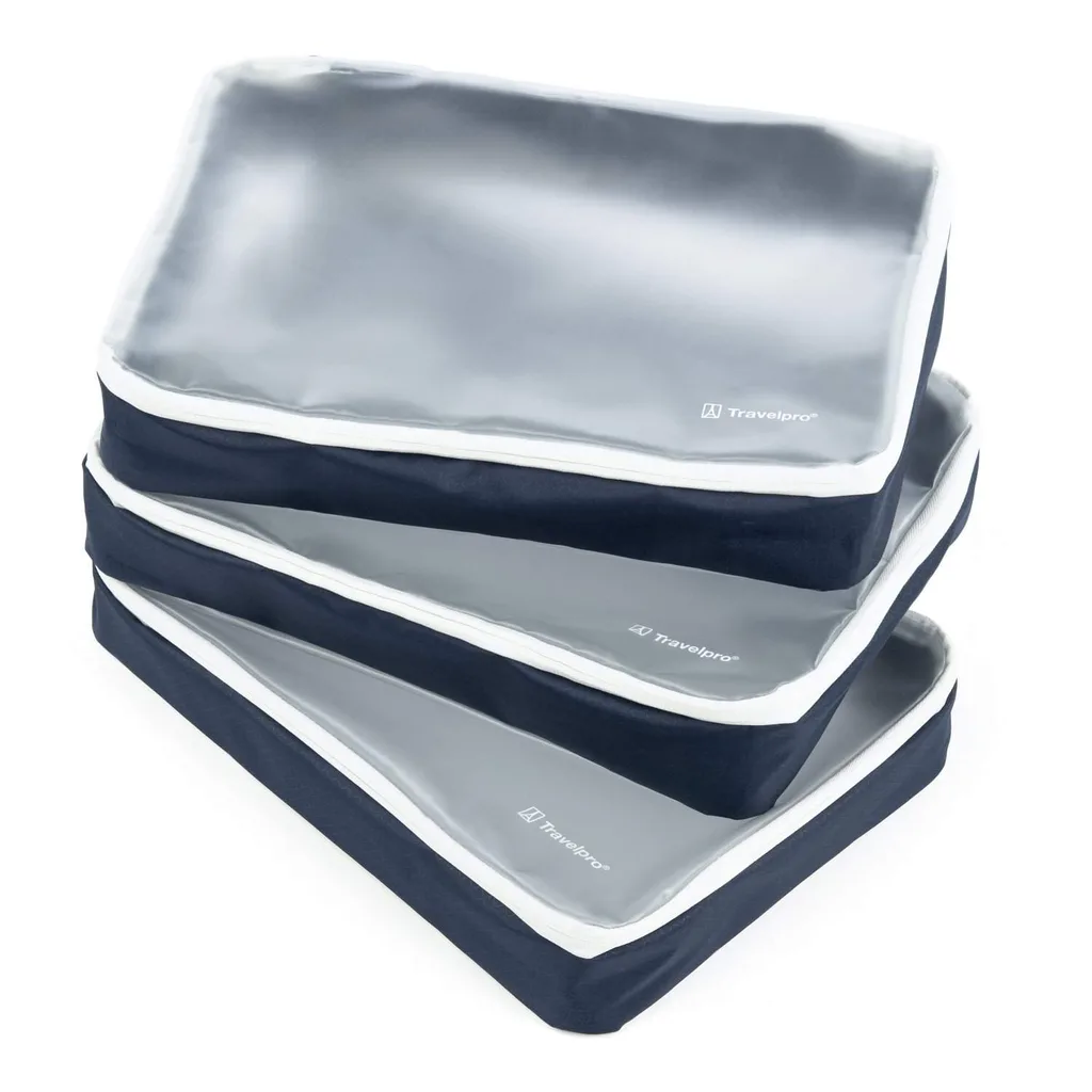 3 water resistant packing cubes