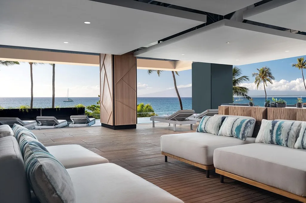 Westin Maui Resort & Spa, Ka'anapali luxury room at the beach