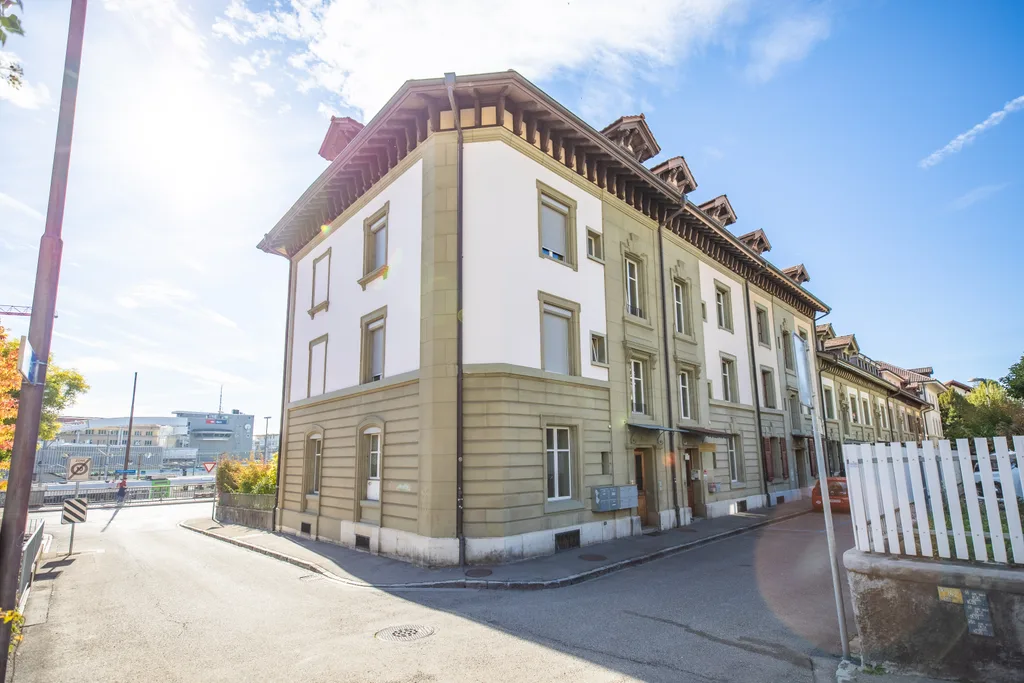 Sicht auf den Pavillonweg von der Strasse
