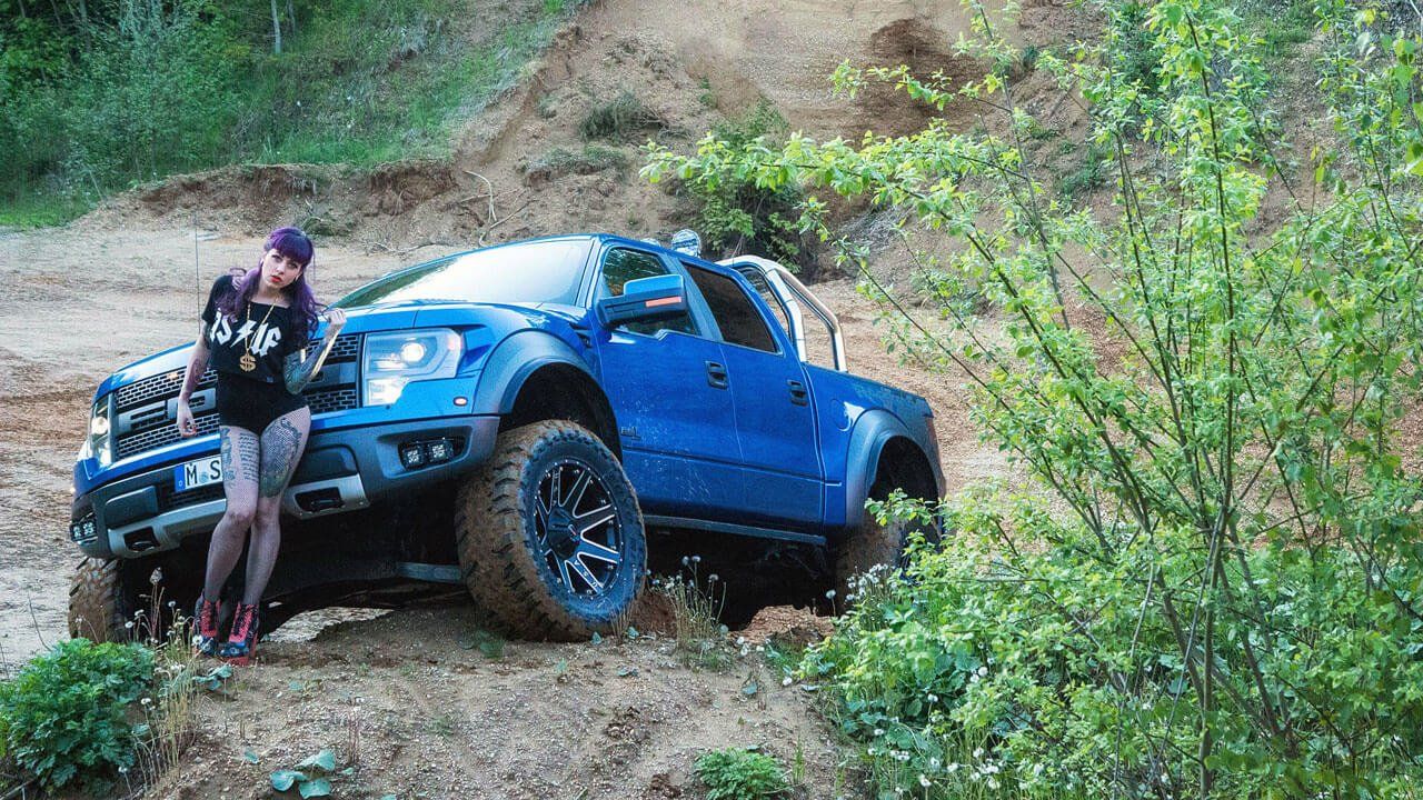 Ford F-150 SVT Raptor 6.2L