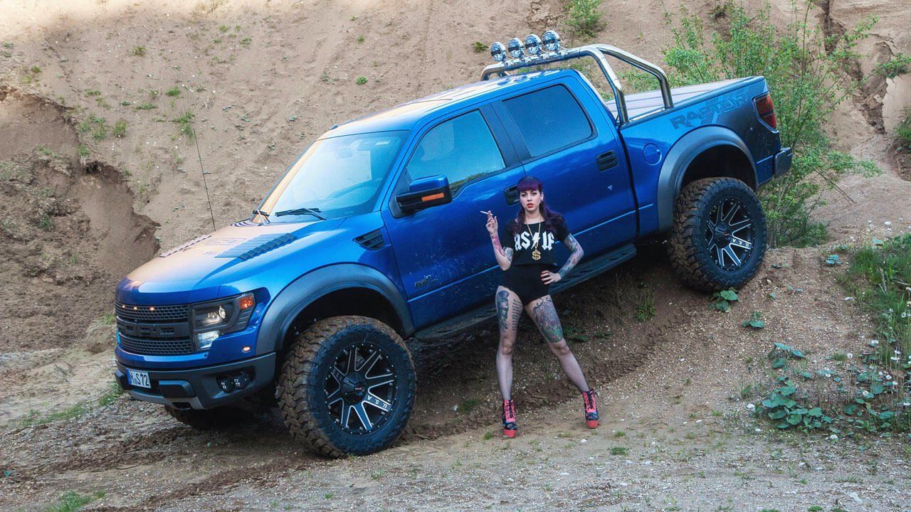 Ford F-150 SVT Raptor 6.2L