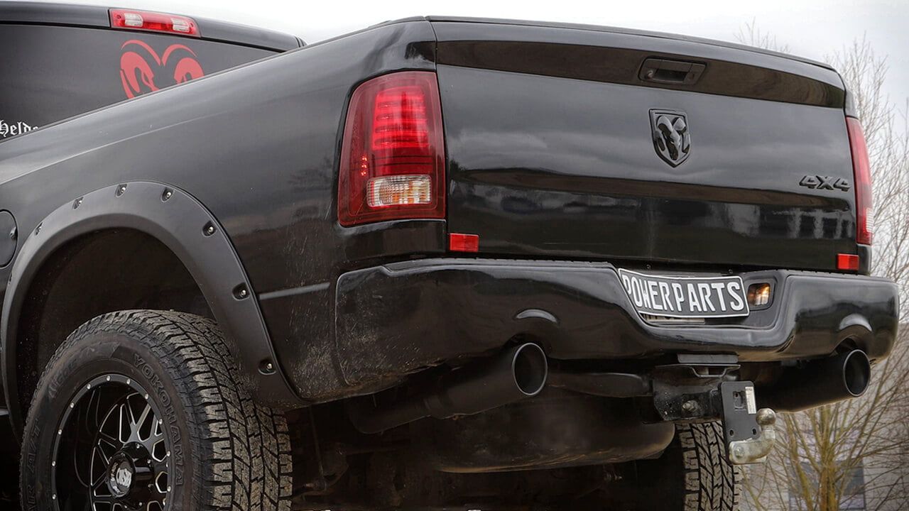 Dodge RAM 1500 mit 6 Zoll SuperSize Paket