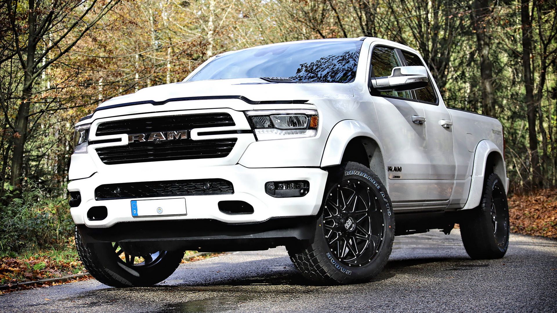 RAM 1500 SuperSize Street Style Kit