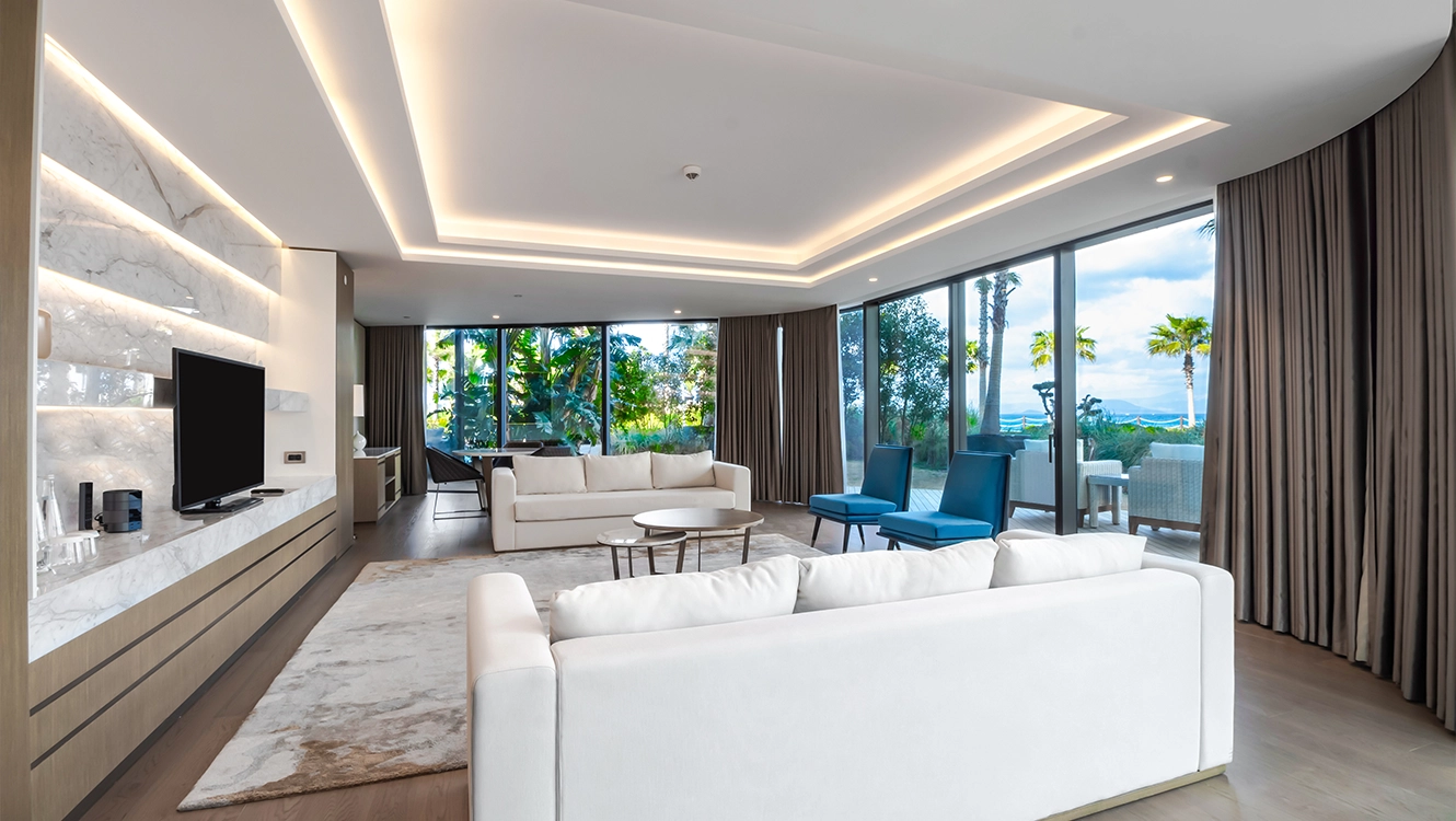 reges-swim-up-suite-koltuk