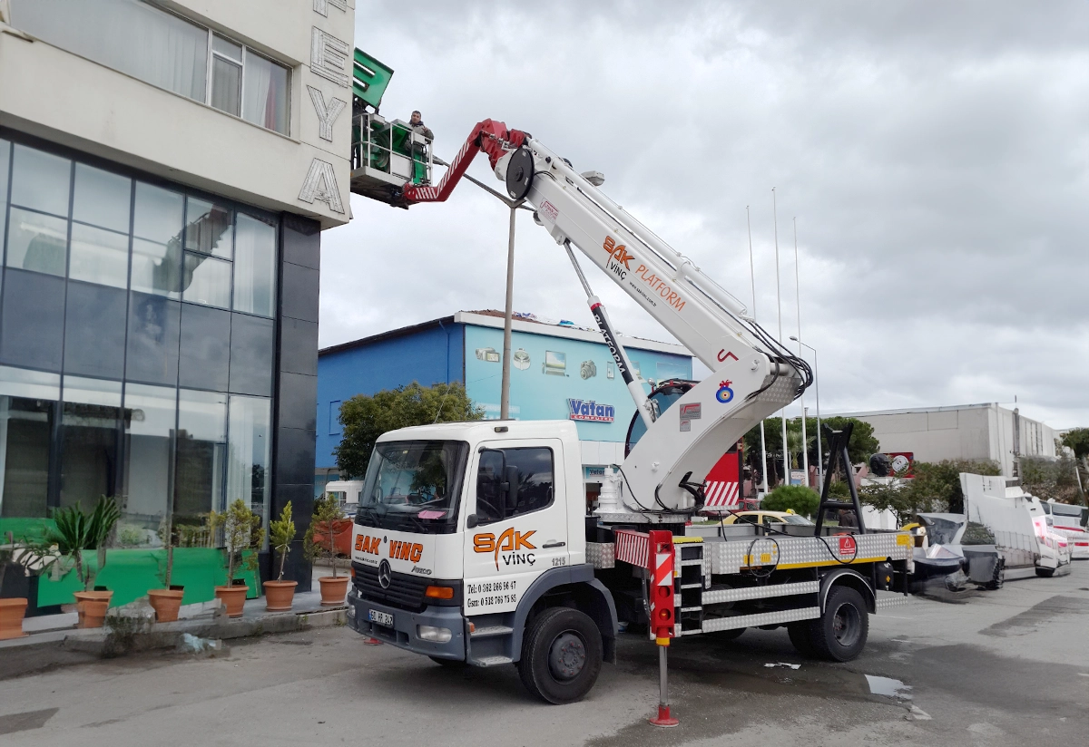 30-metre-sepetli-vinc