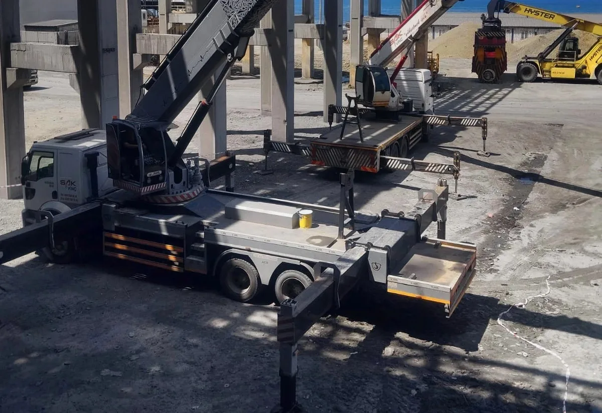 47 Metre Sepetli Vinç