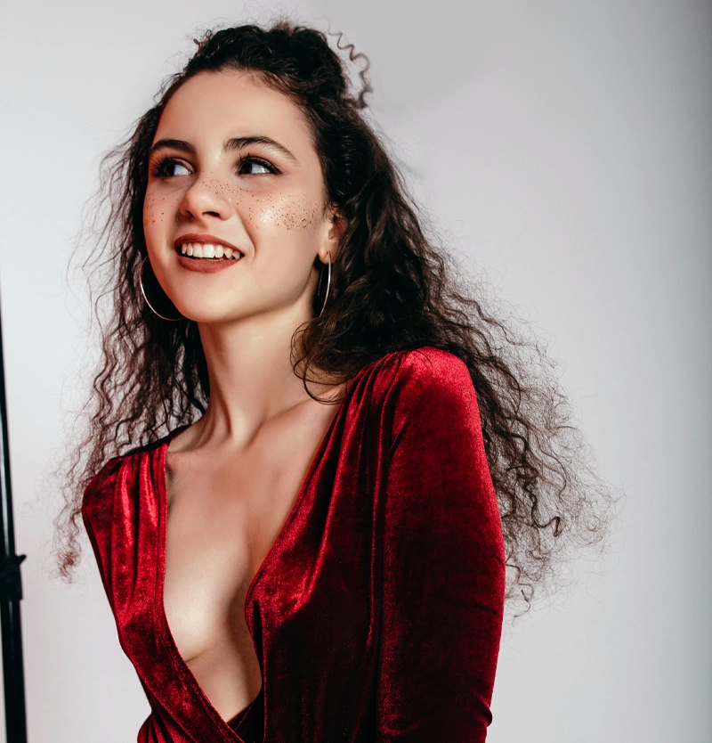 Kiralık Kadife Elbise