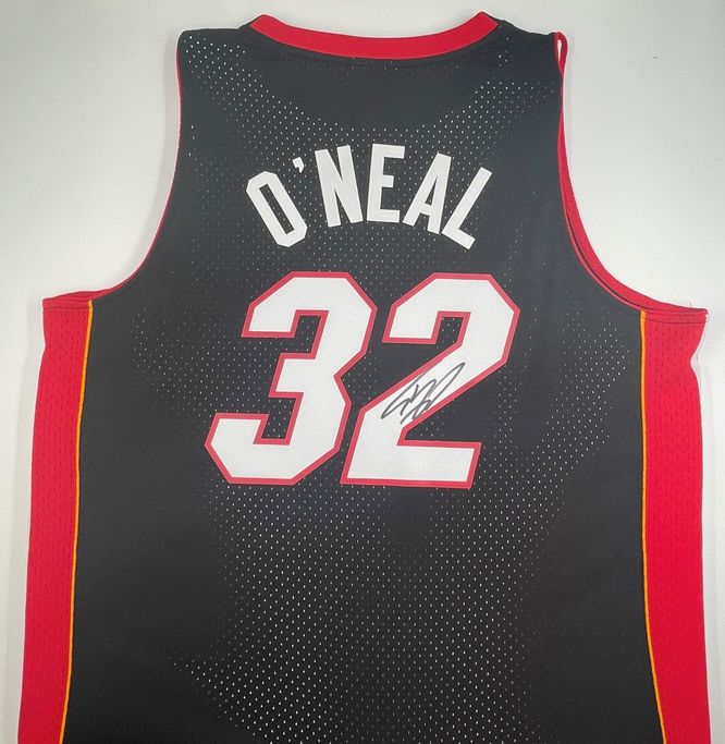 Shaquille O'neal Miami Heat 2005-06 Authentic Signed Mitchell & Ness Swingman Jersey [BAS WP79095]