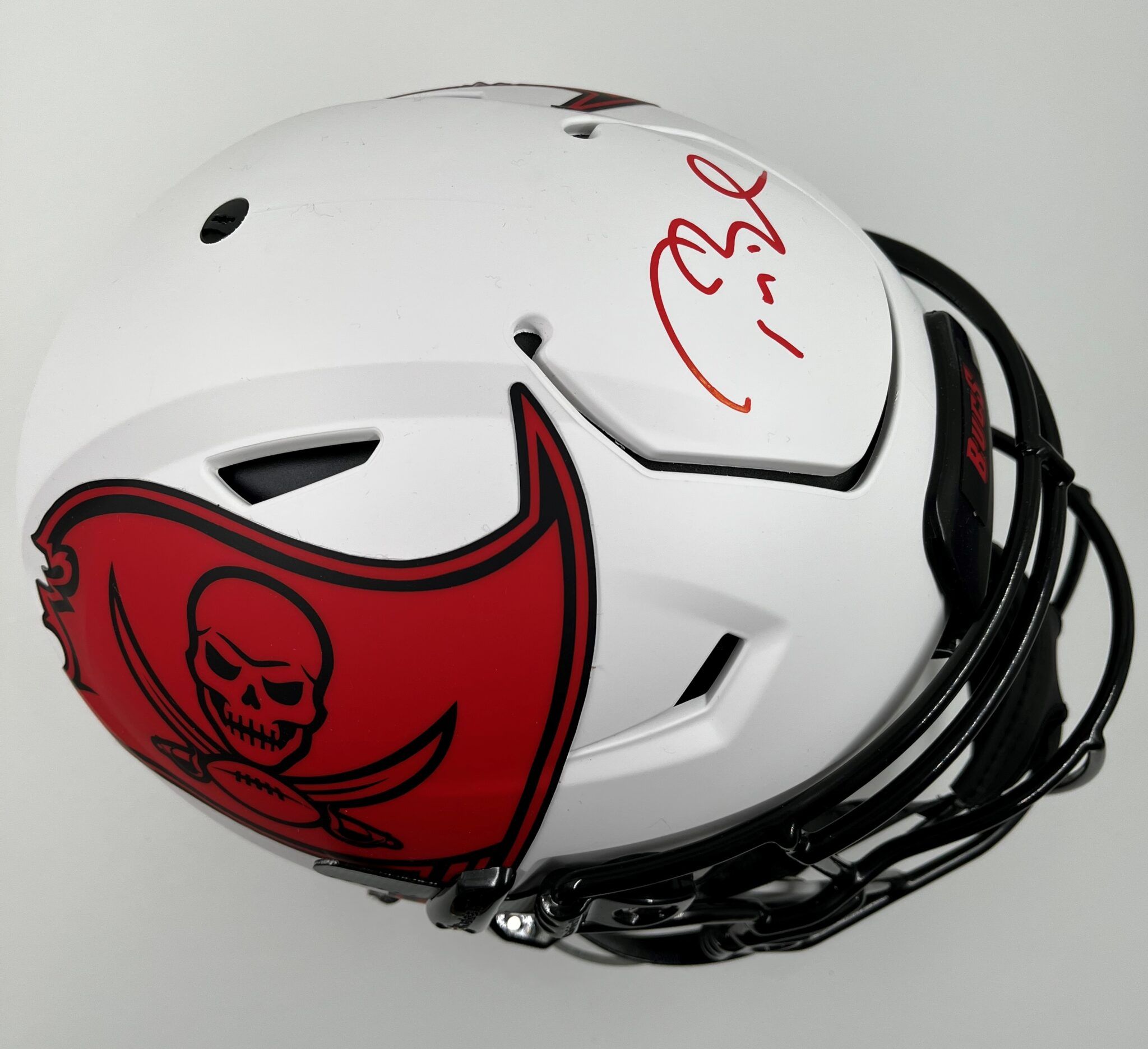 Tom Brady Tom Brady Signed Tampa Bay Buccaneers White Lunar Eclipse Alternate Speed Flex Authentic Helmet AA0117365 3