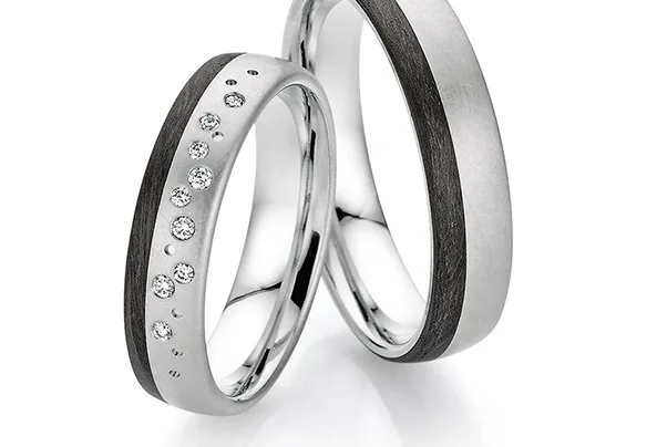 Rubbed Matt Ring Surface on a Pair of Wedding Rings by Fischer Trauringe, Model A Star Is Born