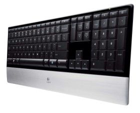 Logitech’ten ışıklı klavye