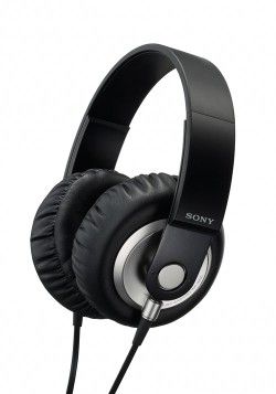 Sony’nin kulaklıkları ve hoparlörleri CES 2009’da ziyaretçilerin karşısına çıktı