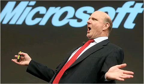 Ballmer Microsoft çalışanlarına veda konuşması yaptı, çığır açacak bir sonraki yeniliği yapacaklarını vadetti