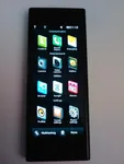 LG’nin BL40 Black Label telefonu internetin derinliklerinde görüntülendi, hem de küçük kardeşi ile birlikte