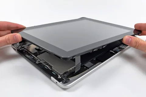 LG’den 4 inç’lik iPhone 5 ve 7.35 inç’lik iPad için ekran üretimi dedikoduları