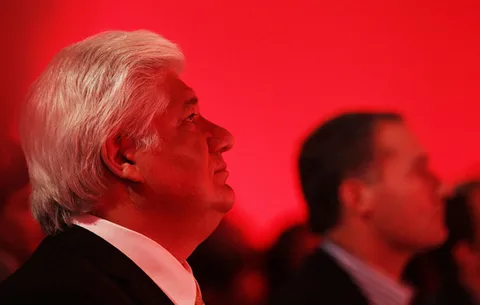 RIM’in eşbaşkanı Mike Lazaridis askerlik problemi nedeniyle Türkiye’ye gelemiyor