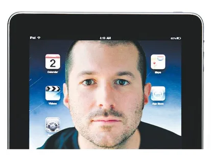 İngiliz Kraliyet Ailesi’nden Jonathan Ive’ye şövalye nişanı