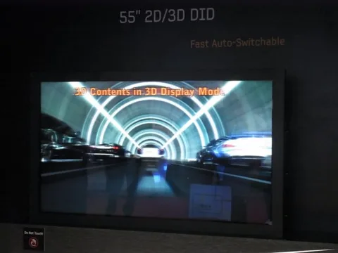 Samsung’un gözlük gerektirmeyen 3D TV’si üç yıl sonra piyasada olabilir