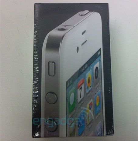 Beyaz renkli iPhone 4 bu hafta içinde Avrupa’da piyasaya çıkabilir