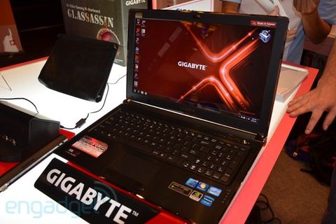 Gigabyte P2532 Core i7 işlemci seçenekleriyle masaüstü bilgisayarın yerine göz dikiyor