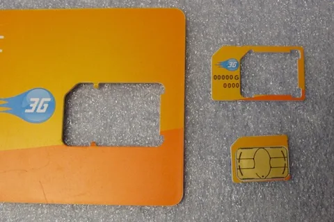 Apple Micro-SIM karttan daha küçük SIM kart peşinde
