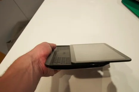 Dell’in 7 inç’lik QWERTY tablet prototipi sızdı, Streak 10 Pro ilk önce Çin’de çıkacak