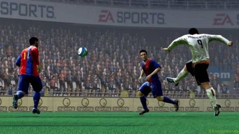 FIFA 12 yeniliklerle ve EA Sports Football Club ağıyla 30 Eylülde çıkıyor – Video