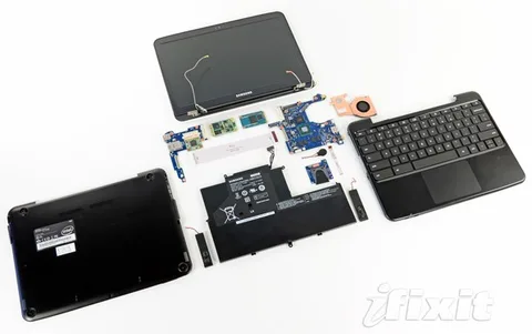 Samsung Series 5 Chromebook parçalarına ayrıldı