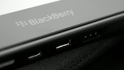 RIM’in Wi-Fi BlackBerry PlayBook tablet üretimini sonlandırma planı yok