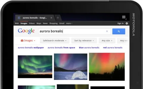 Google arama motorunun tasarımını iPad ve Android tabletler için yeniden düzenledi
