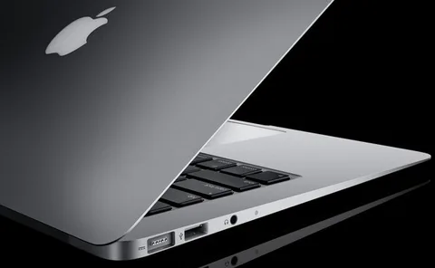 2012 model MacBook Pro’lar Air tarzı bir tasarım ve Ivy Bridge işlemcilerle gelebilir