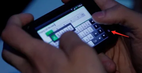 BlackBerry’nin Torch ve BB 7 OS tanıtım videosundaki hatası – Video