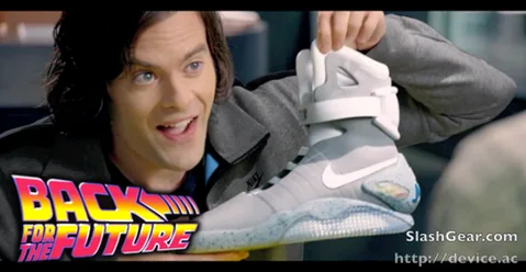Geleceğe Dönüş 2’den fırlayan Nike Mag ayakkabılar açık arttırmada, Power Lace 2015’te gelebilir – Video
