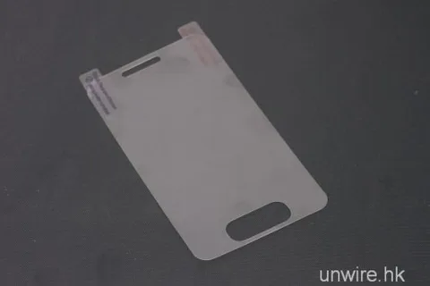 iPhone 5 daha büyük ekrana ve giriş butonuna sahip olacak