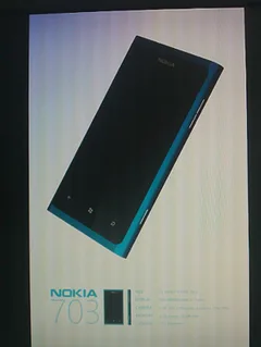 Nokia 703 Finli şirketin ilk Windows Phone cihazlarından olabilir