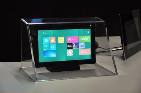 NVIDIA Kal-El işlemcili Windows 8 tablet cam kafesin içinde görüntülendi