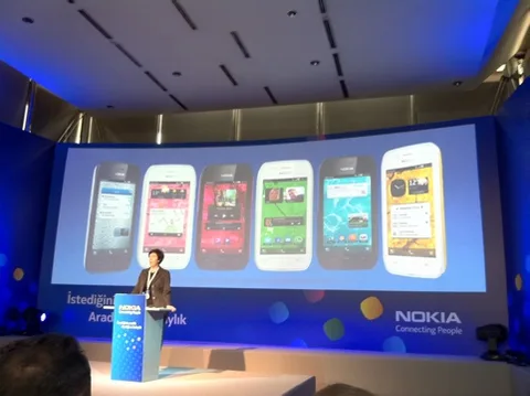 Nokia Symbian Belle tabanlı yeni akıllı telefonu Nokia 603’ü Türkiye’de tanıttı (güncellendi – Video)