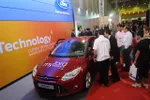 Ford araç içi bilgi sistemi için BlackBerry ile anlaşmaya gidiyor