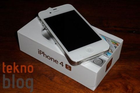 Teknoblog Özel: iPhone 4S kutusundan çıkıyor – Video