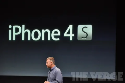 Apple’ın iPhone 4S’i tanıttığı basın toplantısının videosu yayınlandı, izleyin