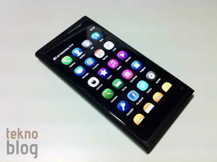 Nokia N9’un MeeGo veya Maemo yüklü halefinin ipuçları ortaya çıkmaya başladı