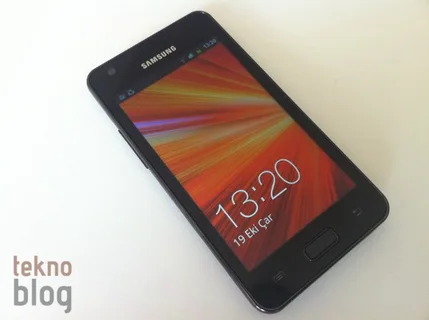 Teknoblog İncelemesi: Samsung Galaxy R I9103 – Galeri & Video