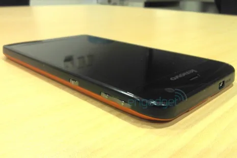 Lenovo’nun 5 inç’lik IdeaTab Android tabletinin fotoğrafları internete sızdı