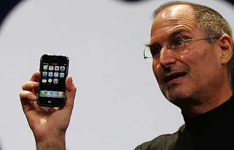 Steve Jobs ilk iPhone’a Google Haritalar’ı lansmandan sadece birkaç hafta önce eklemiş