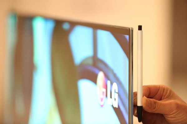 LG dünyanın en büyük OLED HDTV’sini CES 2012’ye getiriyor