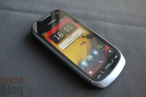 Nokia 701, Play 360 ve BH-111 kutusundan çıkıyor – Video