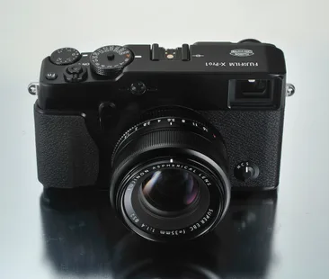 Fujifilm 16 megapiksel değiştirilebilir lensli X-Pro1’i tanıttı