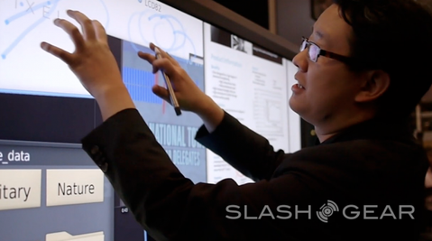 Corning Gorilla Cam 2 kaplı 82 inç’lik ekranı CES 2012’de sergiliyor – Video