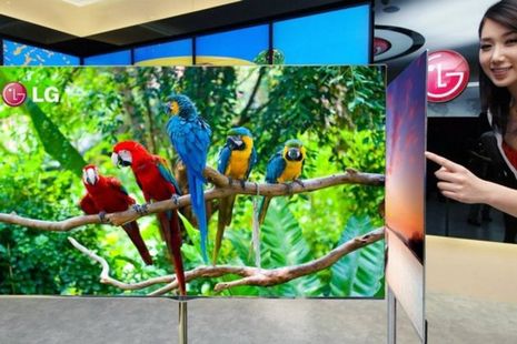 LG 55 inç’lik panele ve 4 mm’lik kalınlığa sahip olan dünyanın en büyük OLED TV’sini tanıttı